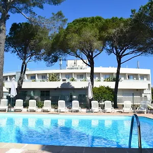 Comfort La Tour De Mare 4* Frejus